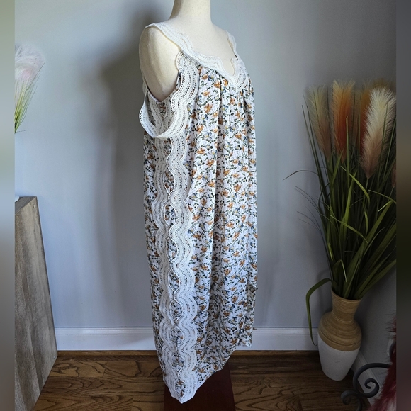 Revolve ELLIATT White Floral Print Elixir Lace Trim Oversized Dress Size Small - Picture 5 of 13